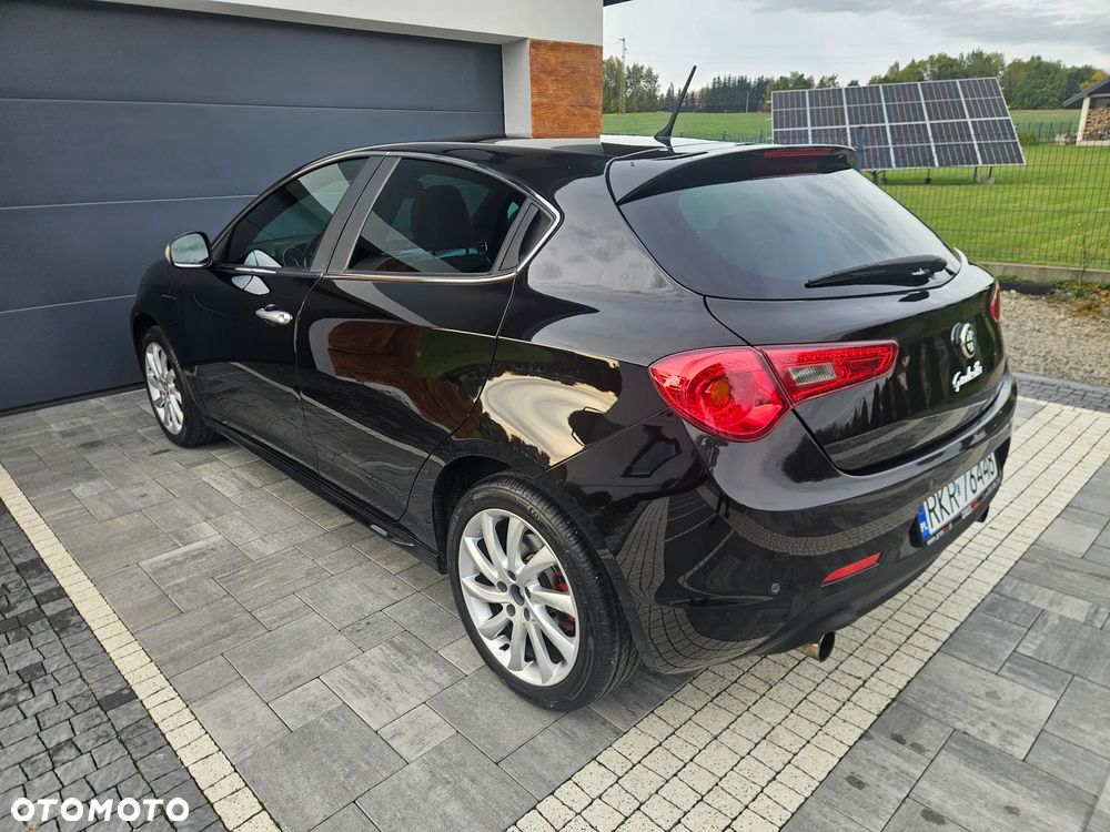 Alfa Romeo Giulietta - 12