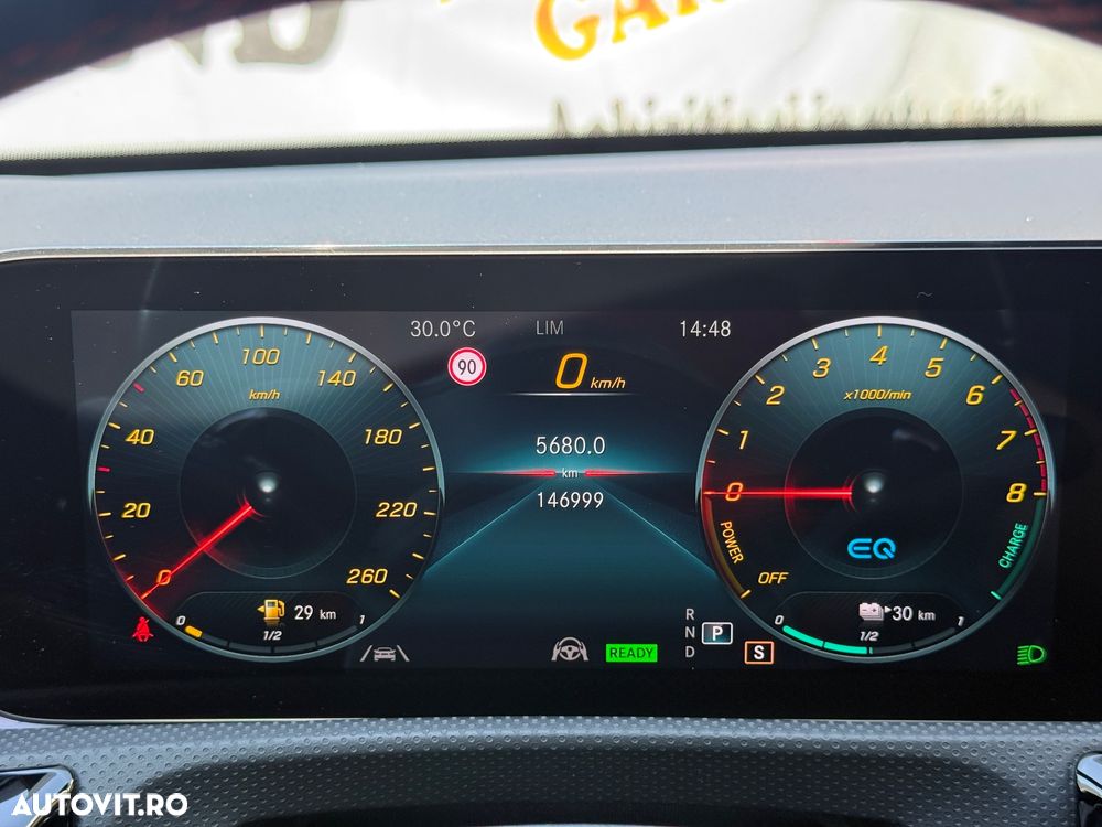 Mercedes-Benz A 250 e 8G-DCT AMG Line - 9