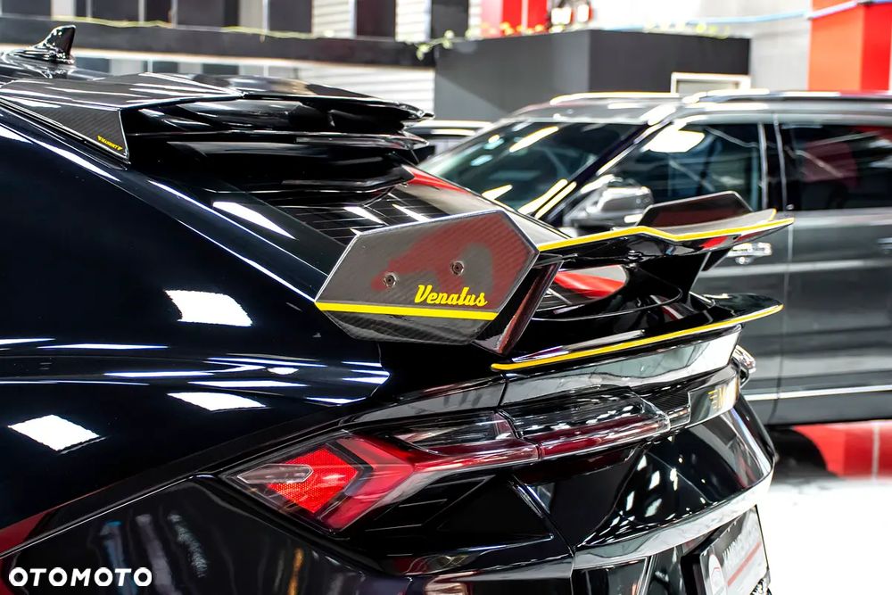 Lamborghini Urus - 10