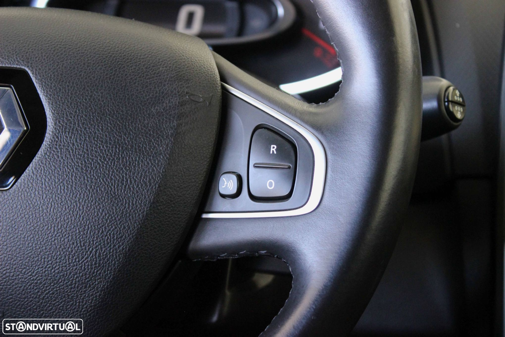 Renault Clio 0.9 TCe Limited - 15