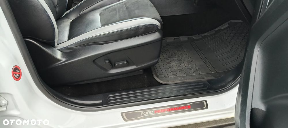 Ford Ranger Raptor - 13