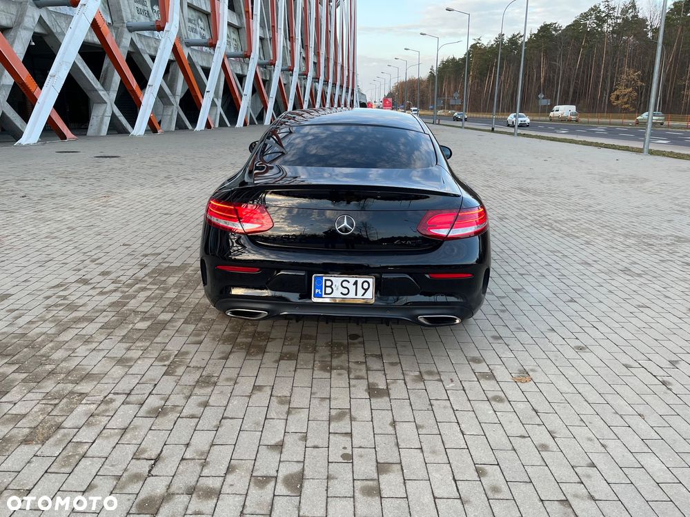 Mercedes-Benz Klasa C 300 Coupe 7G-TRONIC AMG Line - 26