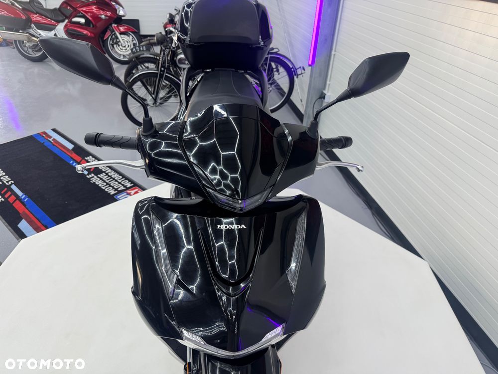 Honda SH - 18