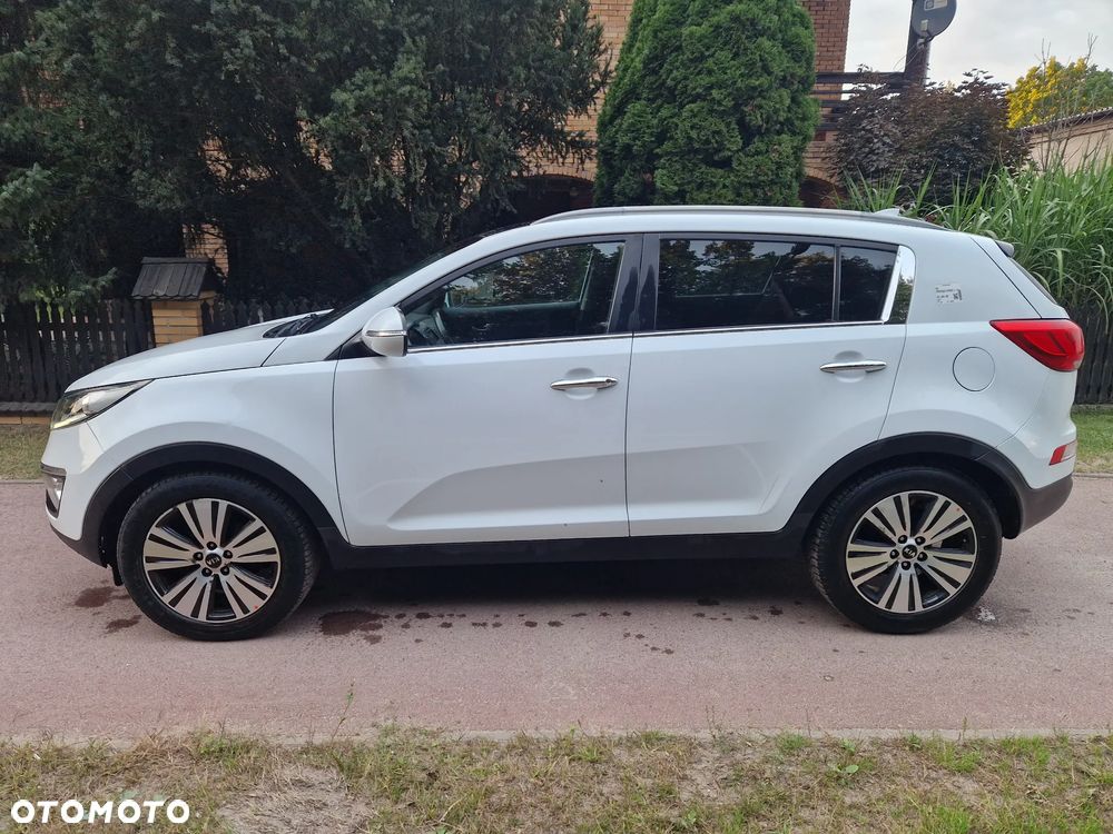 Kia Sportage 1.7 CRDI 2WD Dream-Team Edition - 2