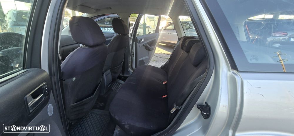 Ford Focus SW 1.6 TDCi Connec. - 14
