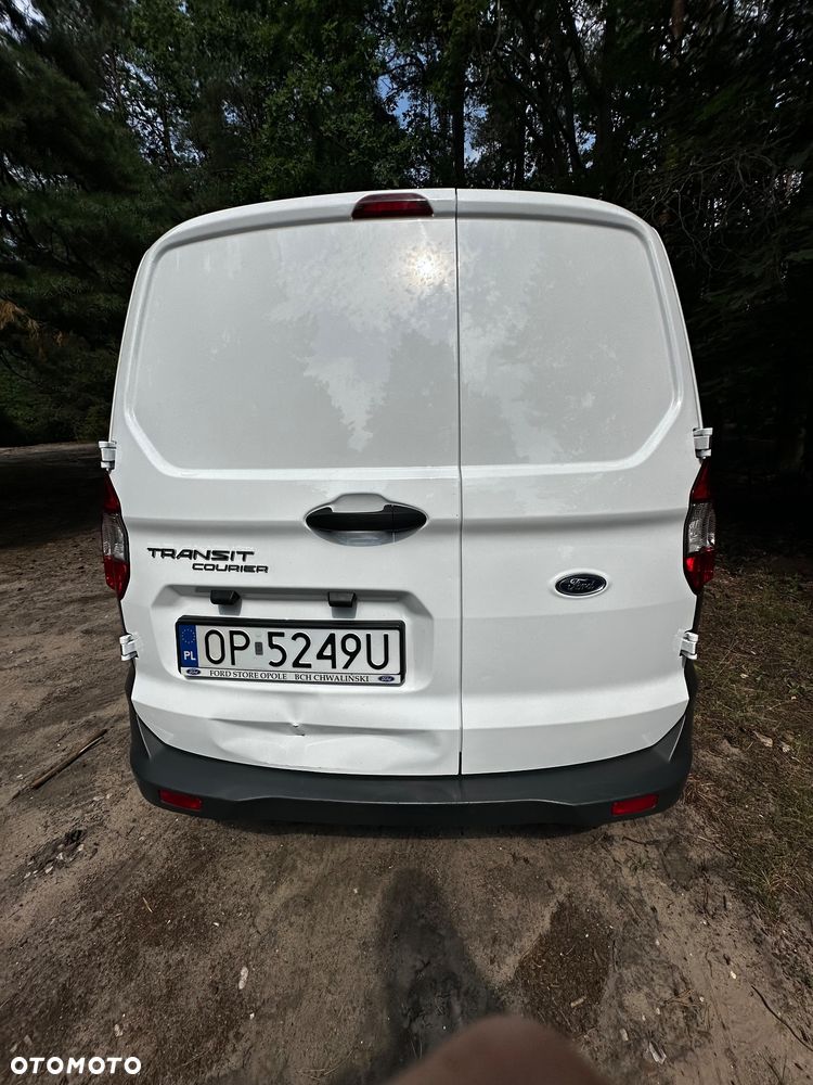 Ford Transit courier - 12