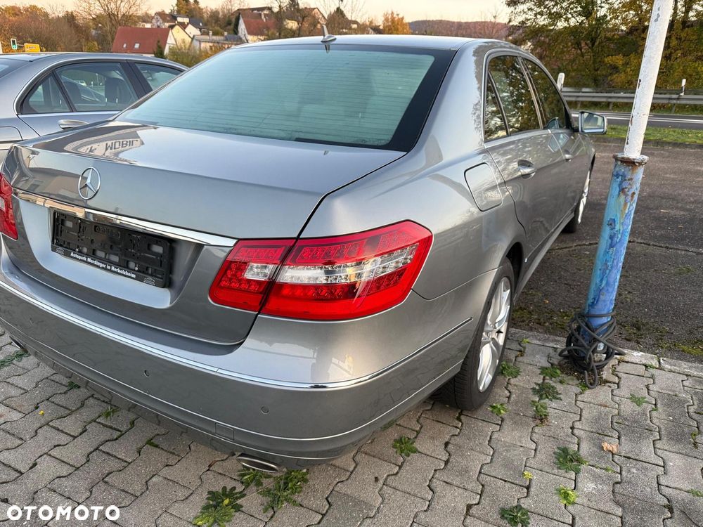 Mercedes-Benz Klasa E 350 CDI DPF BlueEFFICIENCY 7G-TRONIC Avantgarde - 2