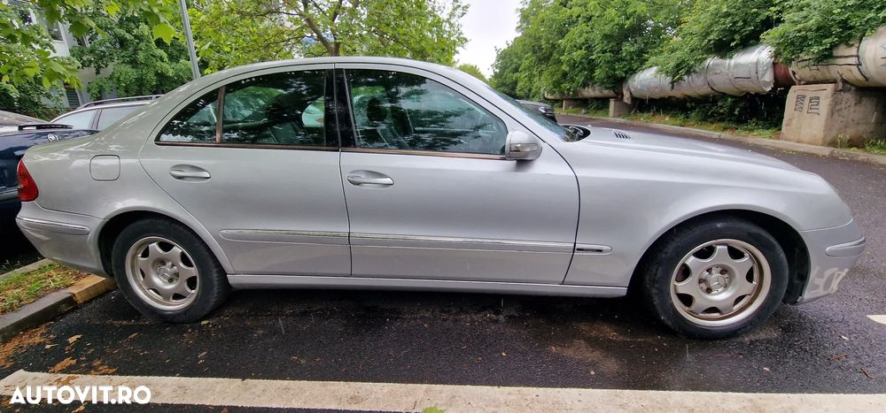 Mercedes-Benz E - 9