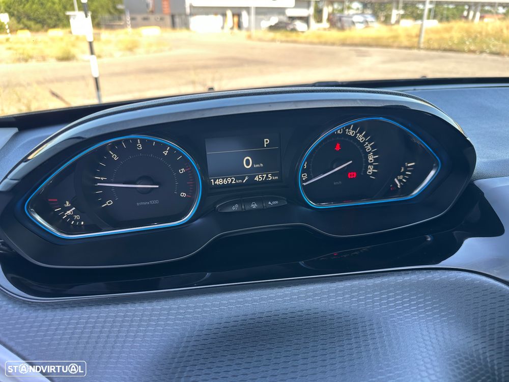 Peugeot 2008 BlueHDi FAP 120 STOP & START EAT6 Allure - 16
