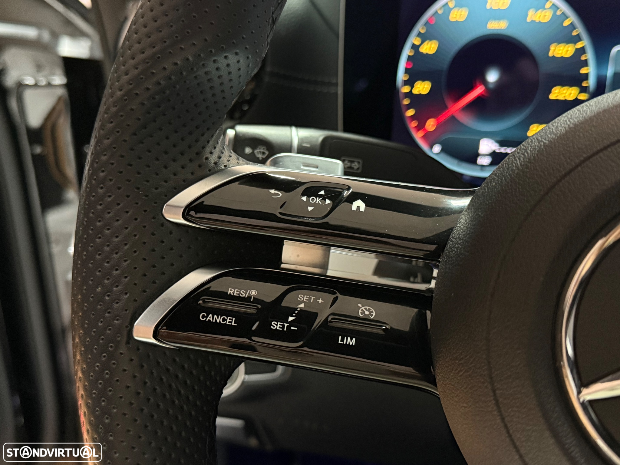 Mercedes-Benz E 300 de AMG Line - 8