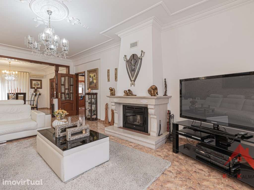 Moradia Isolada T4 com Aproveitamento de Sótão - Quinta do Conde - Grande imagem: 2/60