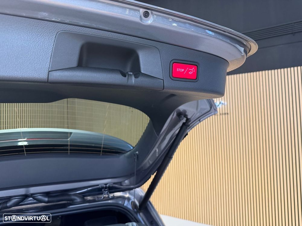 Mercedes-Benz GLA 250 e Progressive - 23