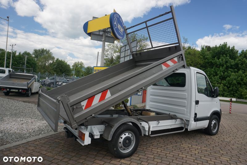Renault Master wywrotka kiper - 3