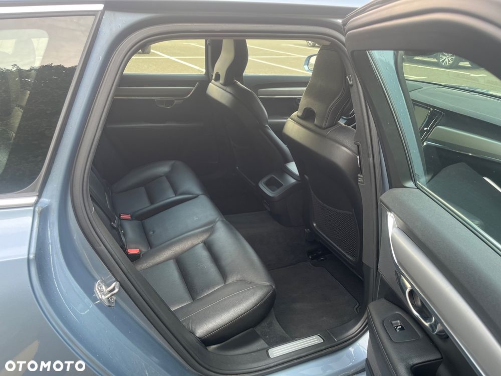 Volvo V90 D4 SCR Momentum Pro - 14