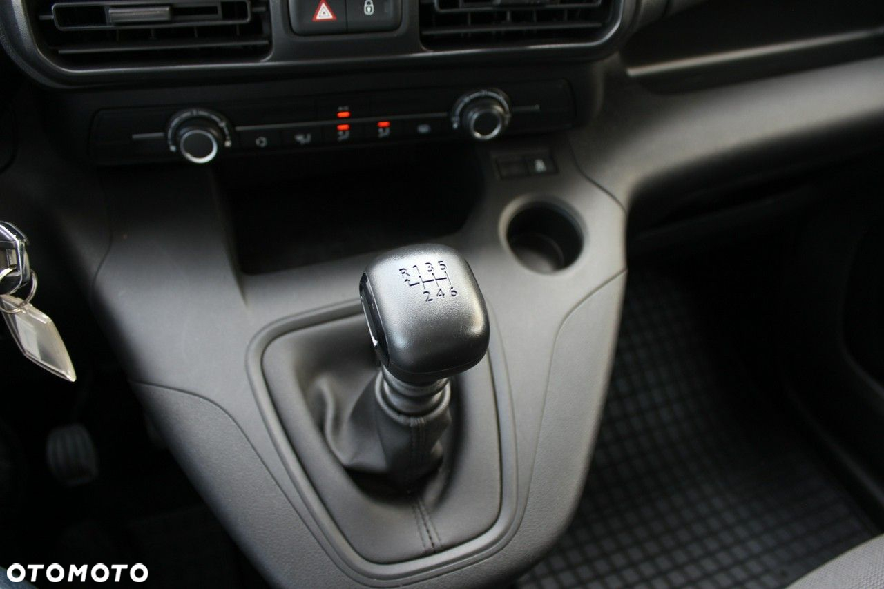 Opel Combo - 17
