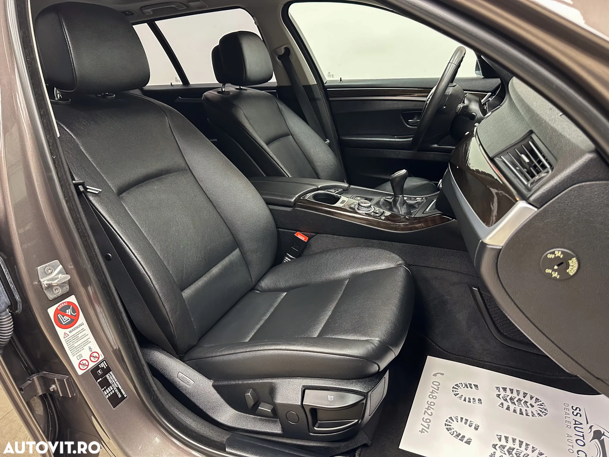 BMW Seria 5 520d Touring - 12