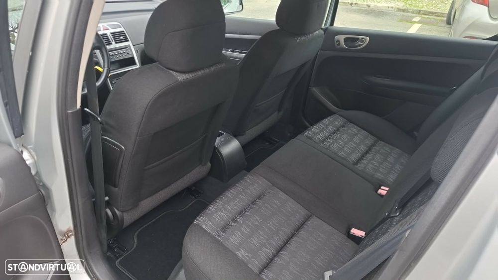 Peugeot 307 1.4 16V Premium - 11