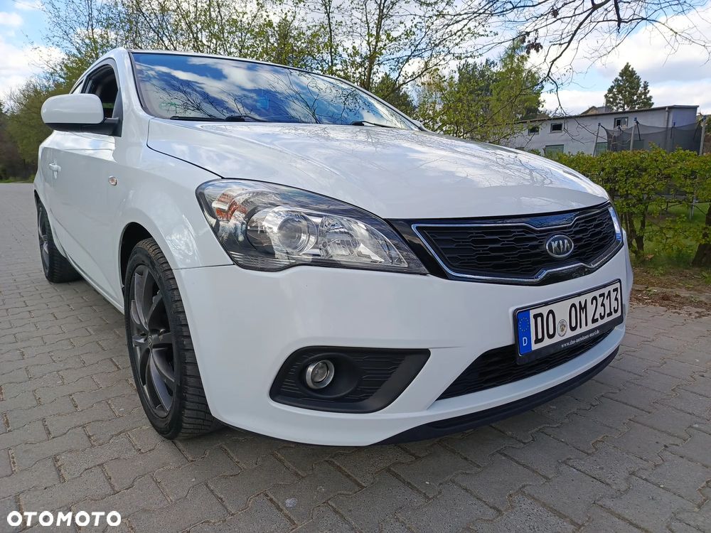 Kia ProCeed 1.4 CVVT Dream-Team Edition - 8