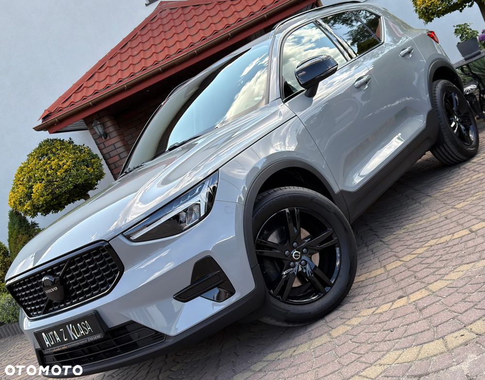 Volvo XC 40 B3 B DKG Ultra Black Edition - 3
