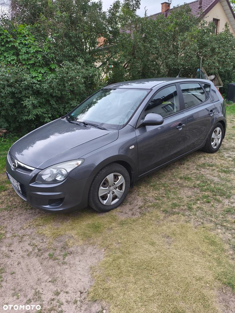 Hyundai i30 1.6 CRDi Classic + - 1