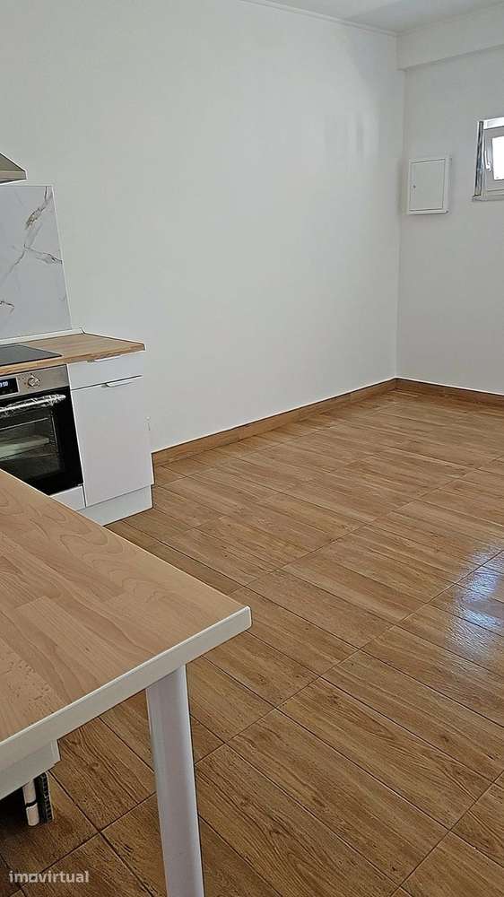 Apartamento T1 NOVO com varanda e jardim em Loures - Grande imagem: 2/9