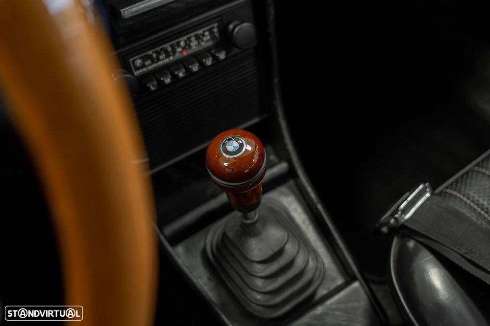 BMW 2002 - 13