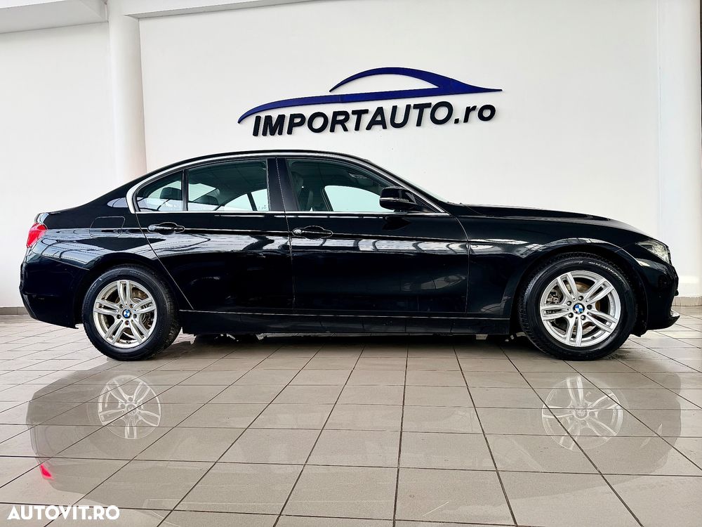 BMW Seria 3 320d Touring Aut. Efficient Dynamics Edition Blue Perf. Sport Line - 4