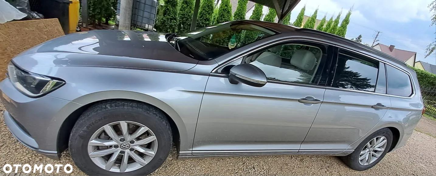 Volkswagen Passat - 2
