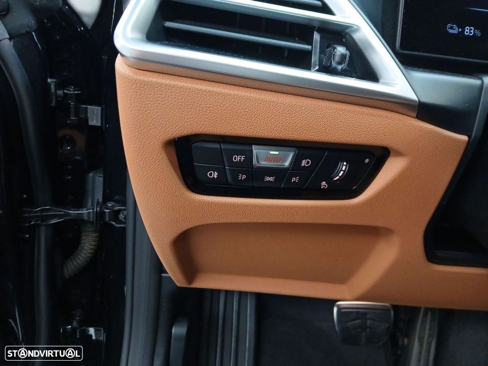 BMW i4 eDrive40 Edição Desportiva M - 20