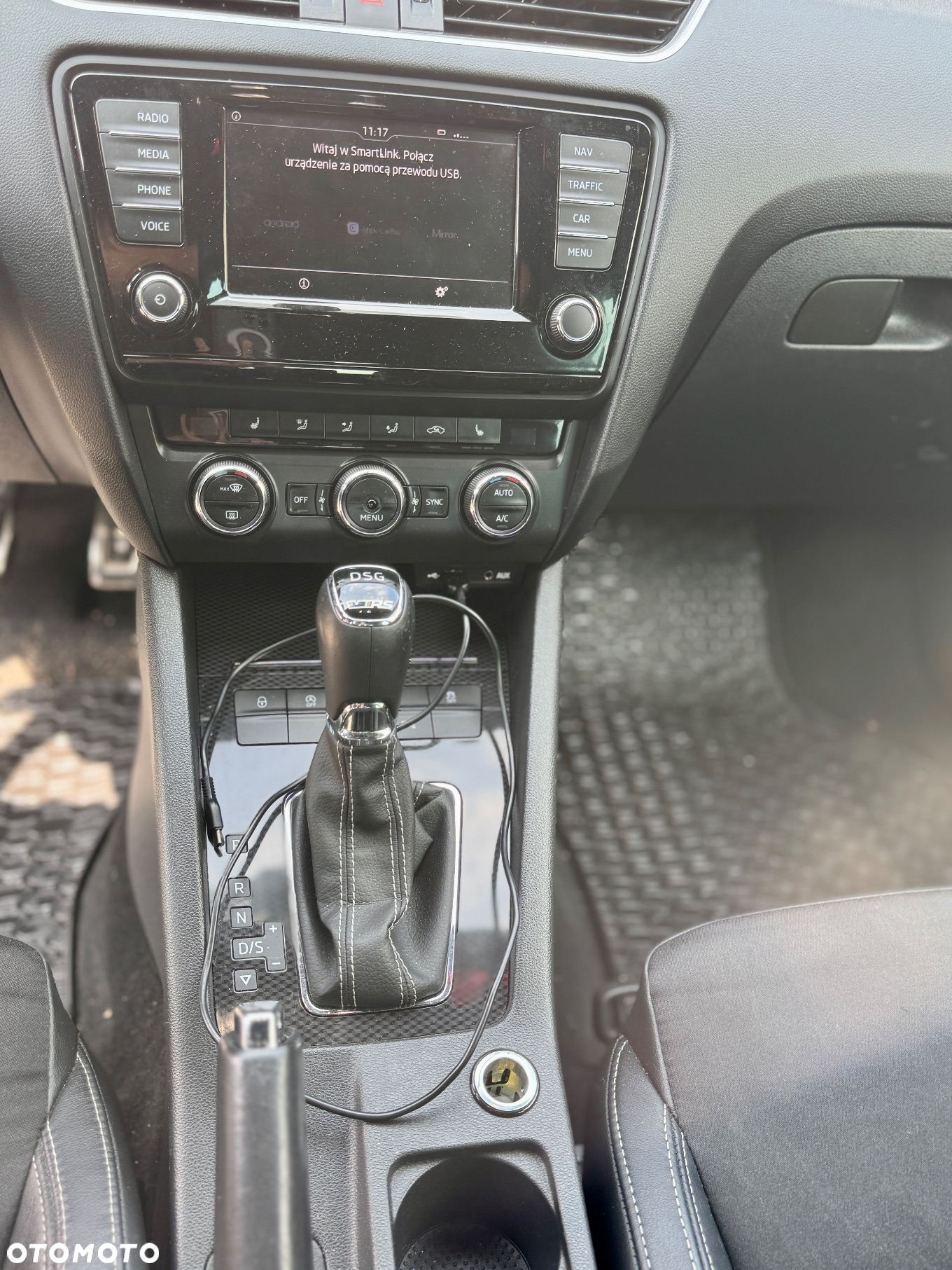 Skoda Octavia 2.0 TDI 4x4 DSG RS - 24