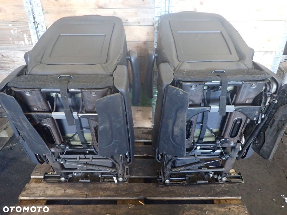FOTELE 2 RZĘDU CHRYSLER GRAND VOYAGER V 2.8 - 5