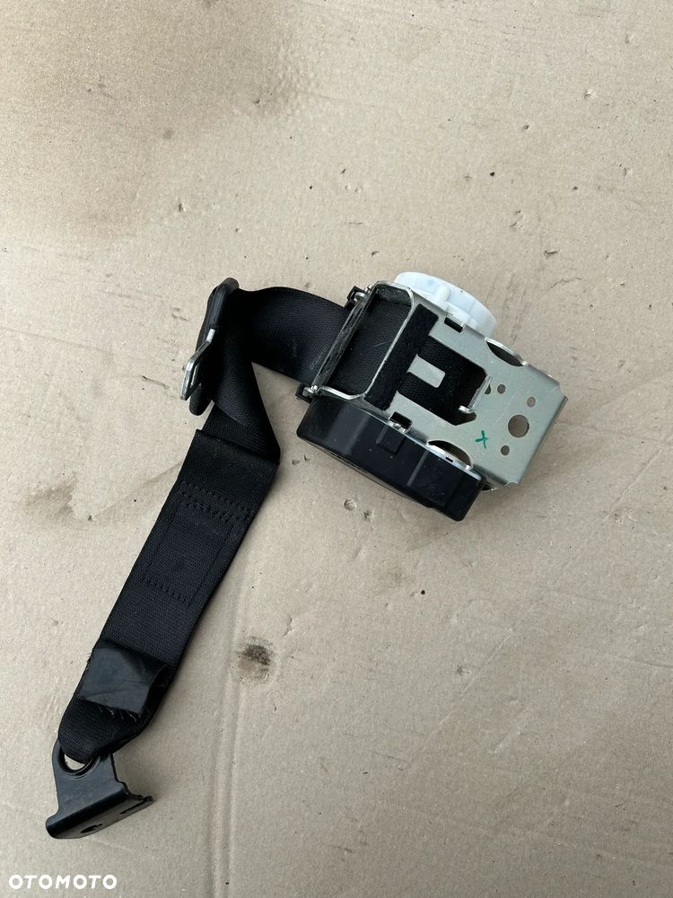 PAS BEZPIECZEŃSTWA PRAWY TYŁ 7313378 BMW F45 - 2