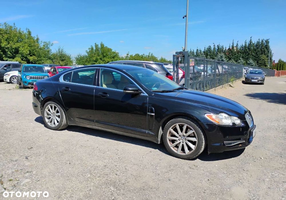 Jaguar XF - 20