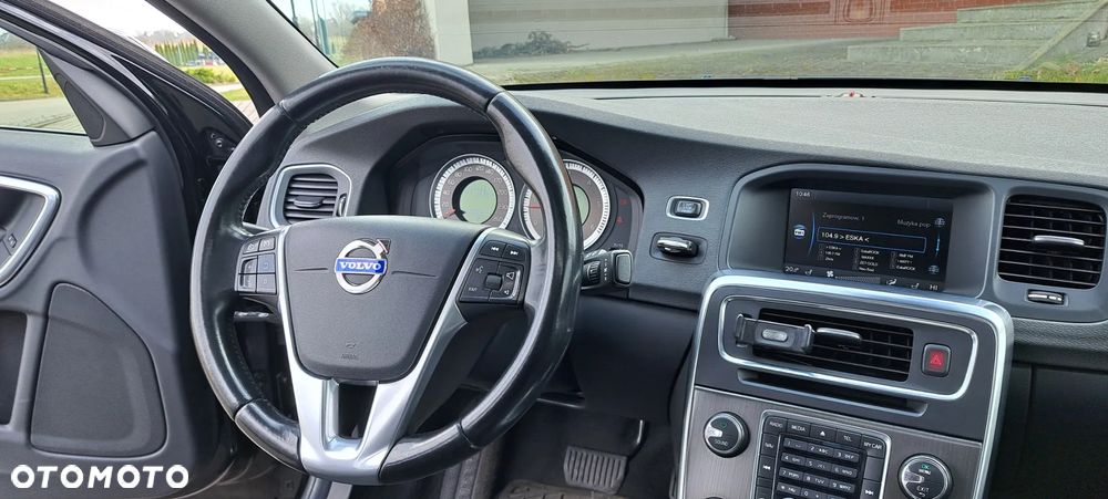 Volvo V60 D3 Geartronic Momentum - 14
