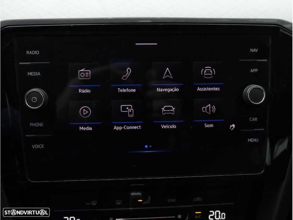 VW Passat Variant 2.0 TDi Business DSG - 22