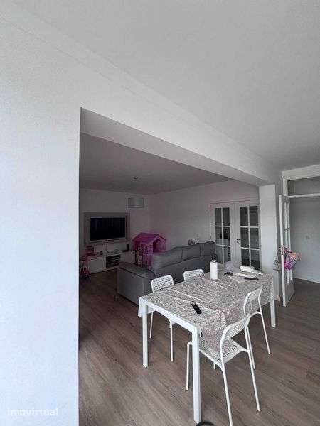 Apartamento T1+1 renovado - Grande imagem: 5/8