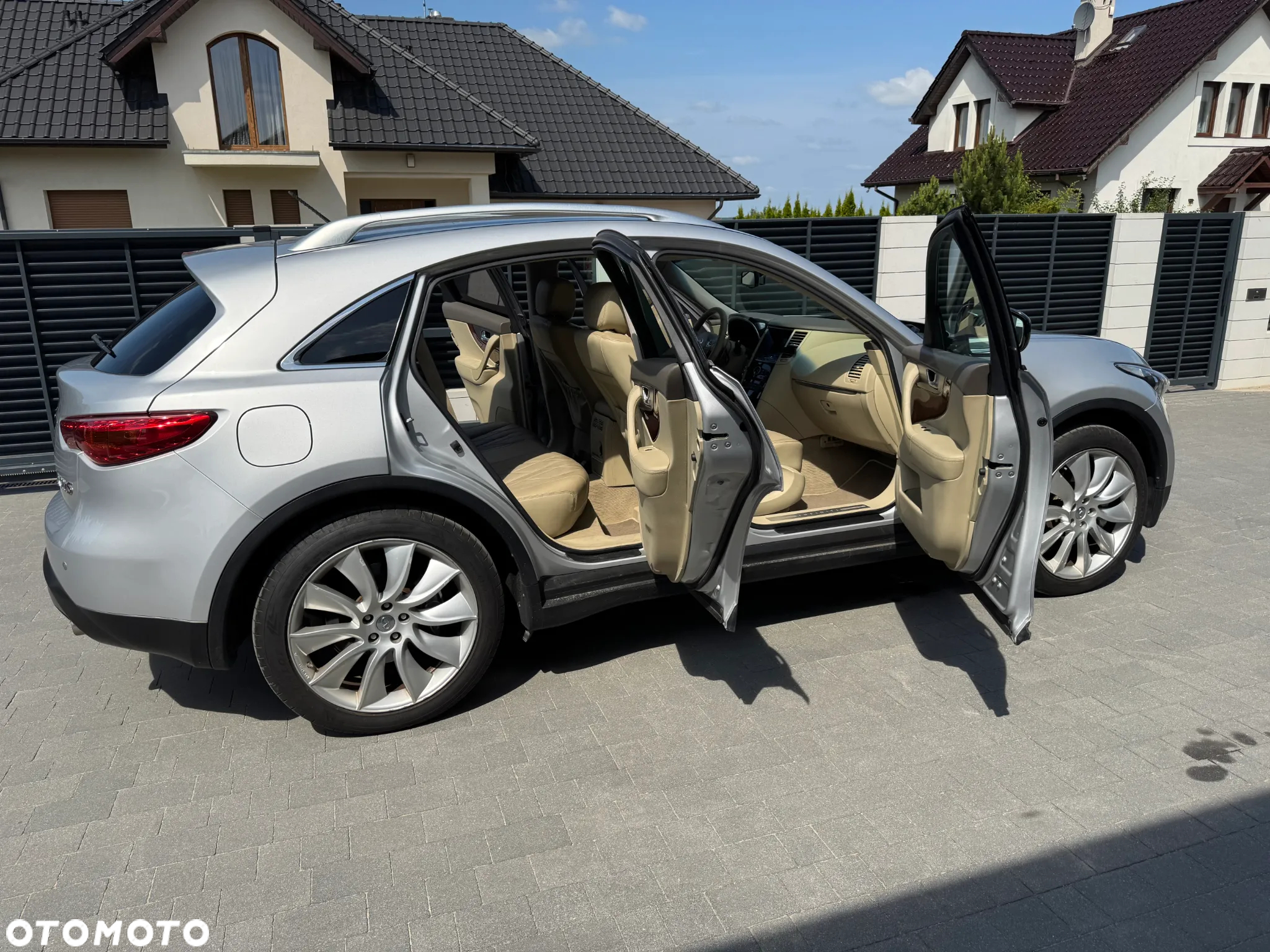 Infiniti FX FX30d S - 11