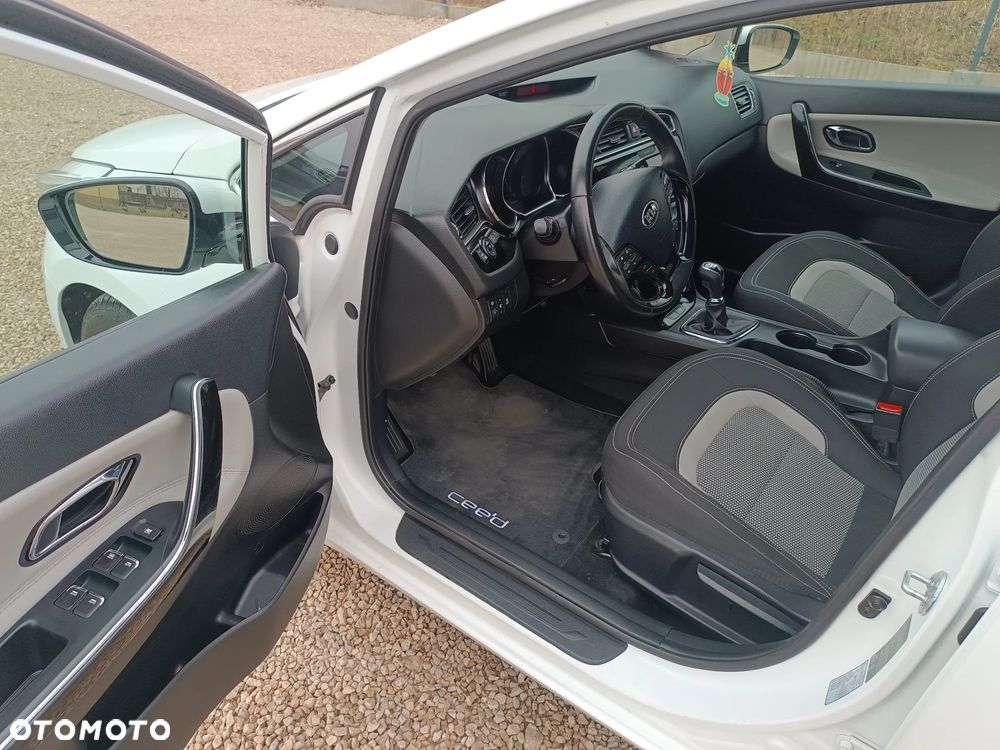 Kia Ceed 1.6 CRDi S - 30