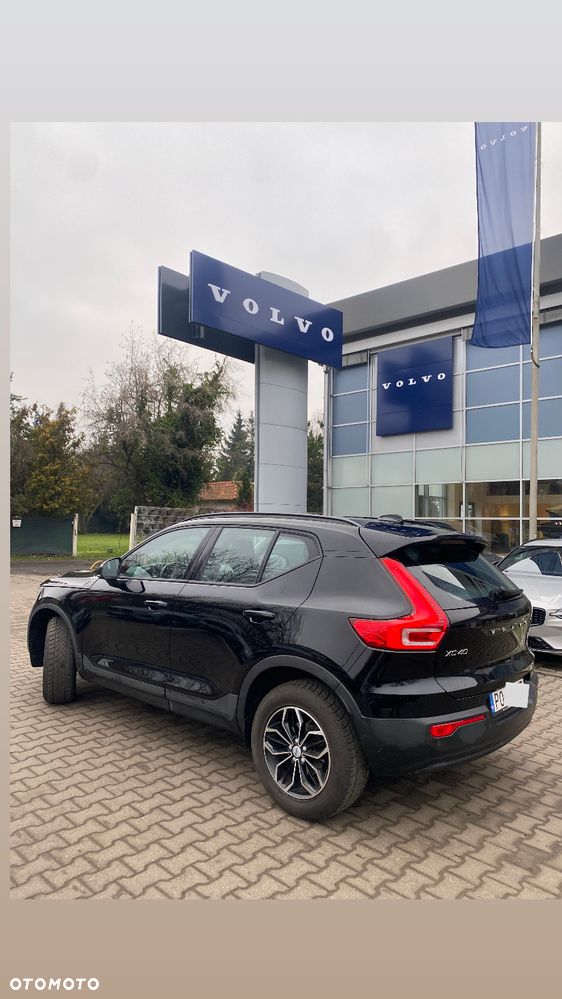 Volvo XC 40 T3 Momentum Core - 4