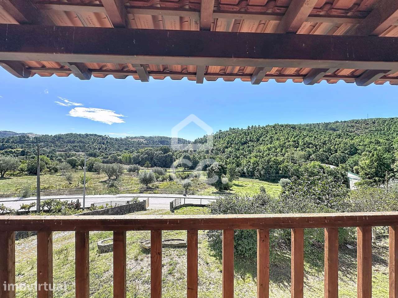 Moradia com Vistas Panorâmicas nos Arredores de Chaves - Grande imagem: 2/36
