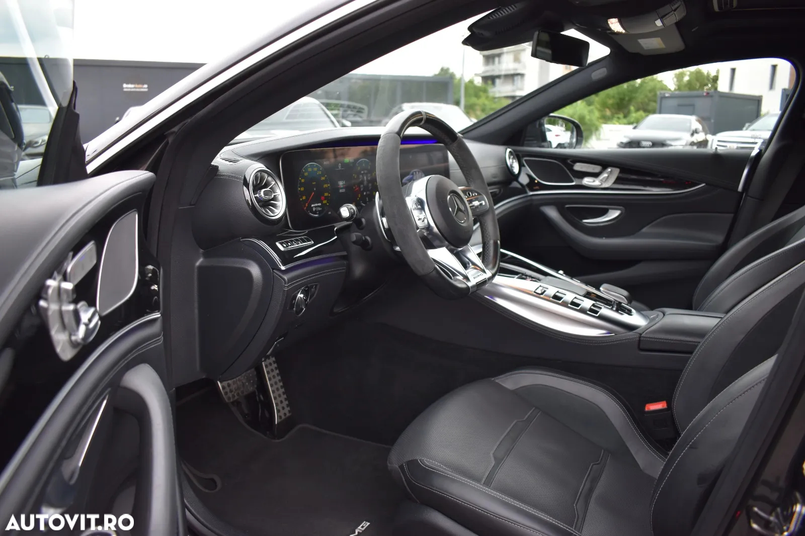 Mercedes-Benz AMG - 12