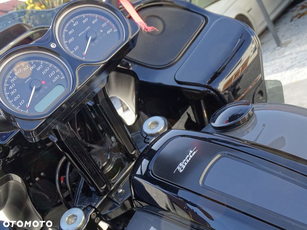 Harley-Davidson Touring Road Glide - 12