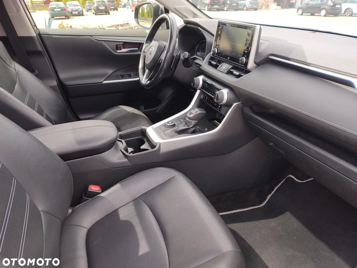 Toyota RAV4 - 9
