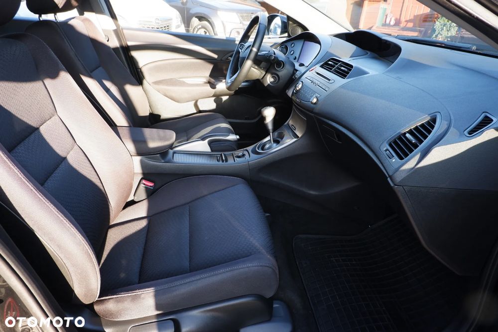 Honda Civic 1.4 i-VTEC Comfort - 8