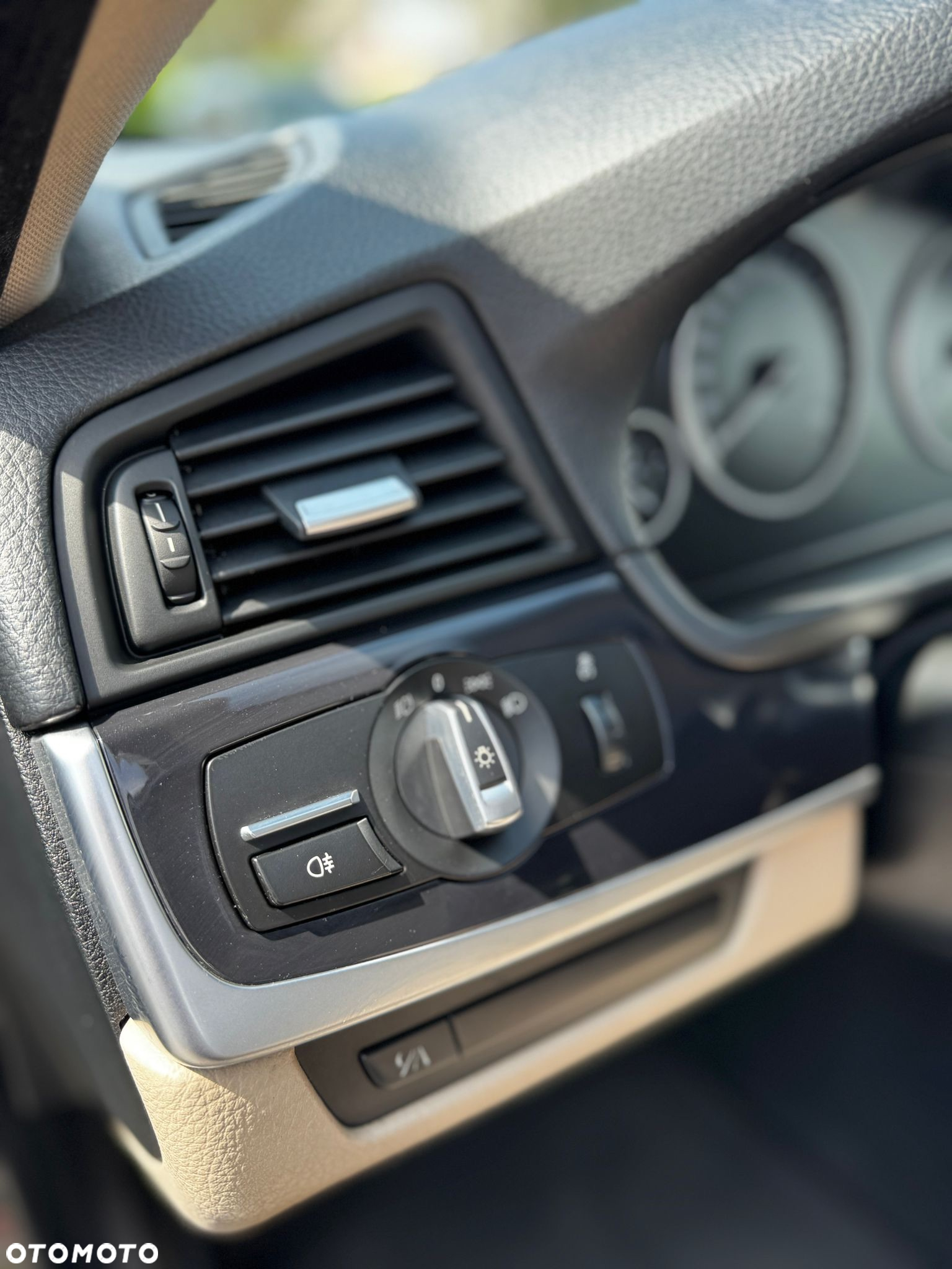 BMW Seria 5 518d Luxury Line - 11