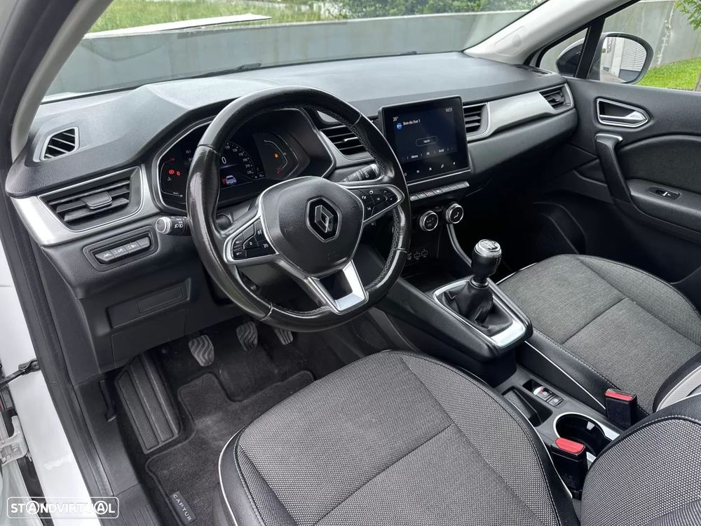 Renault Captur TCe 100 INTENS - 25