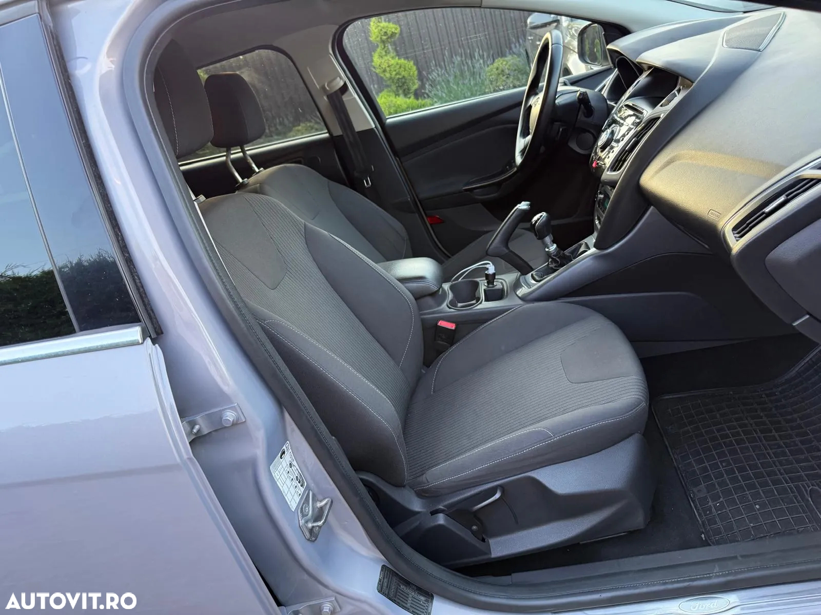 Ford Focus 2.0 TDCi DPF Titanium - 16