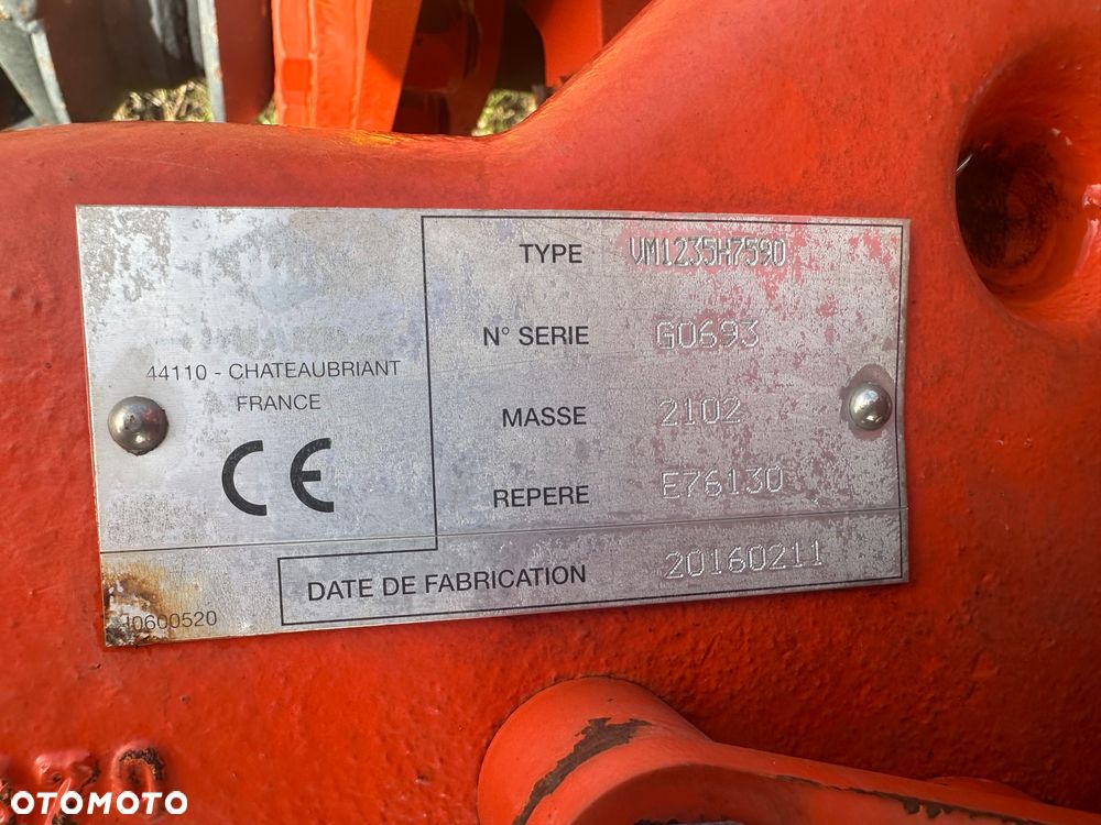 Kuhn Vari master 123 - 4