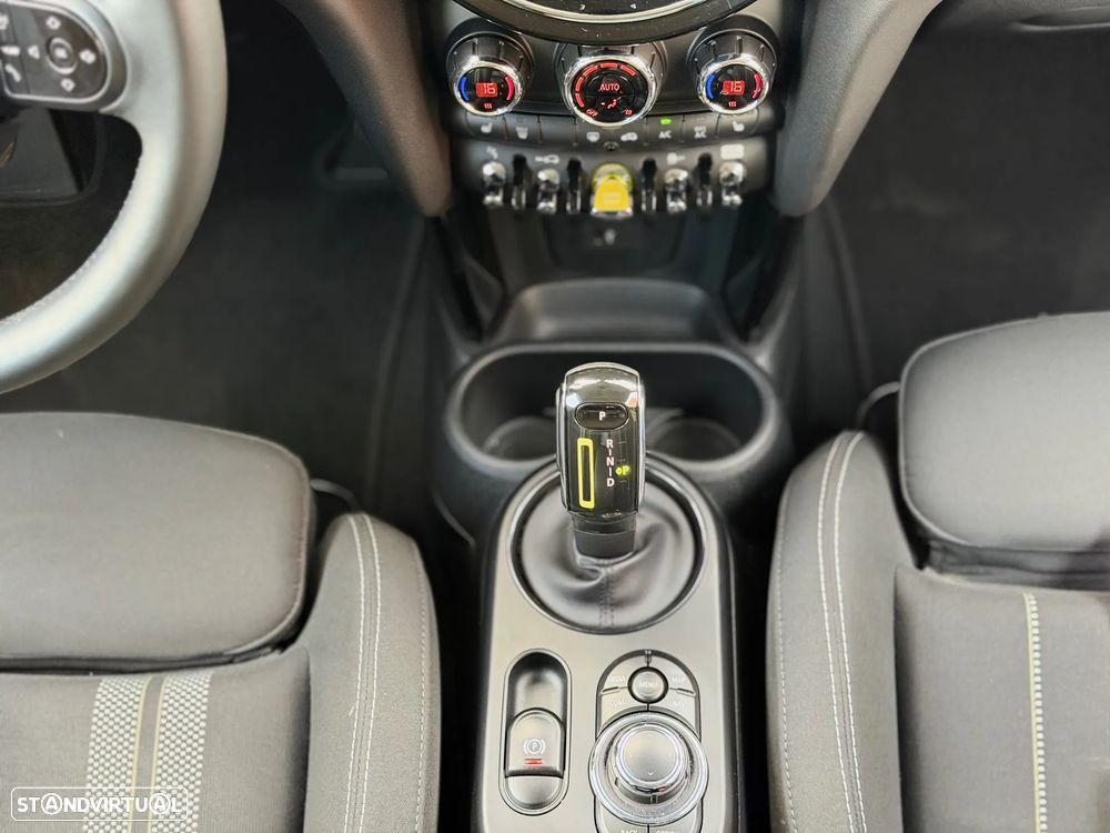 MINI 3 Portas Cooper SE Premium Essential - 8