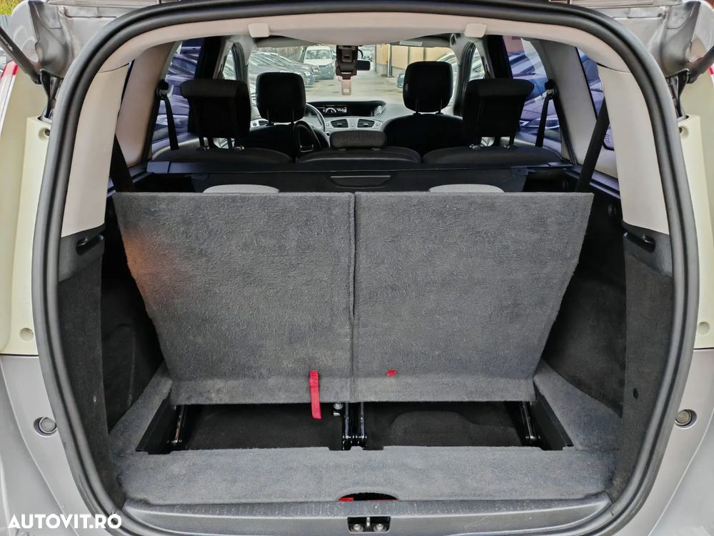 Renault Grand Scenic 1.6 dCi Energy Privilege - 9